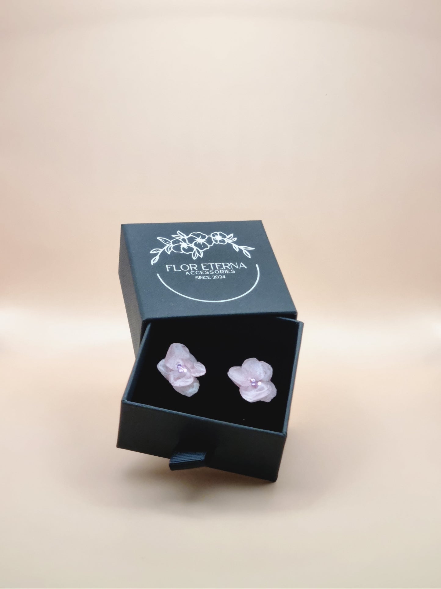 Hydrangea Dream in Soft Pink – 01